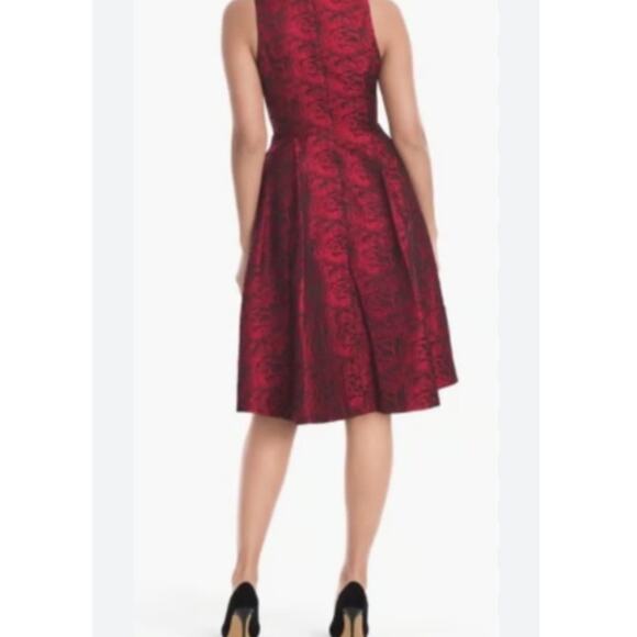 White House Black Market Red Rose Print Jacquard Fit & Flare Dress Size 2 $180 - Picture 2 of 15
